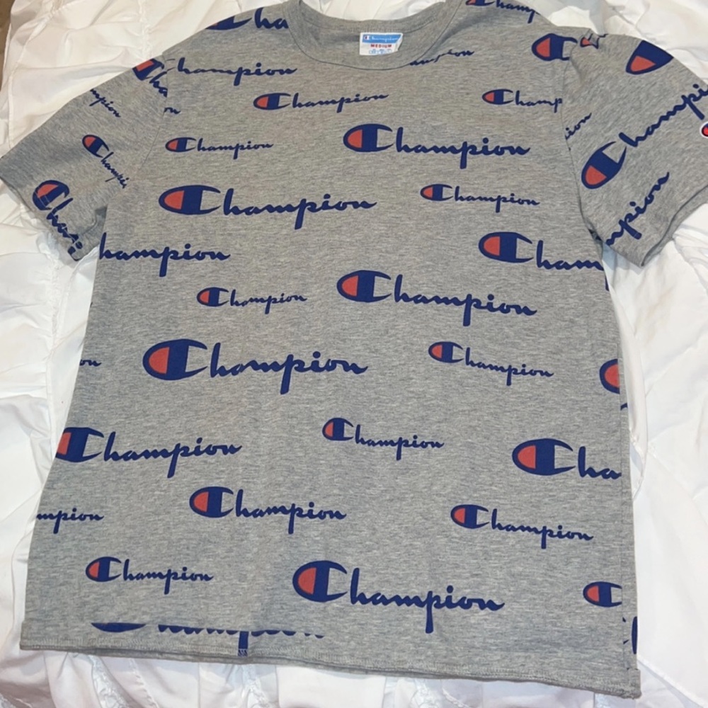 gray champion short sleeve t-shirt.